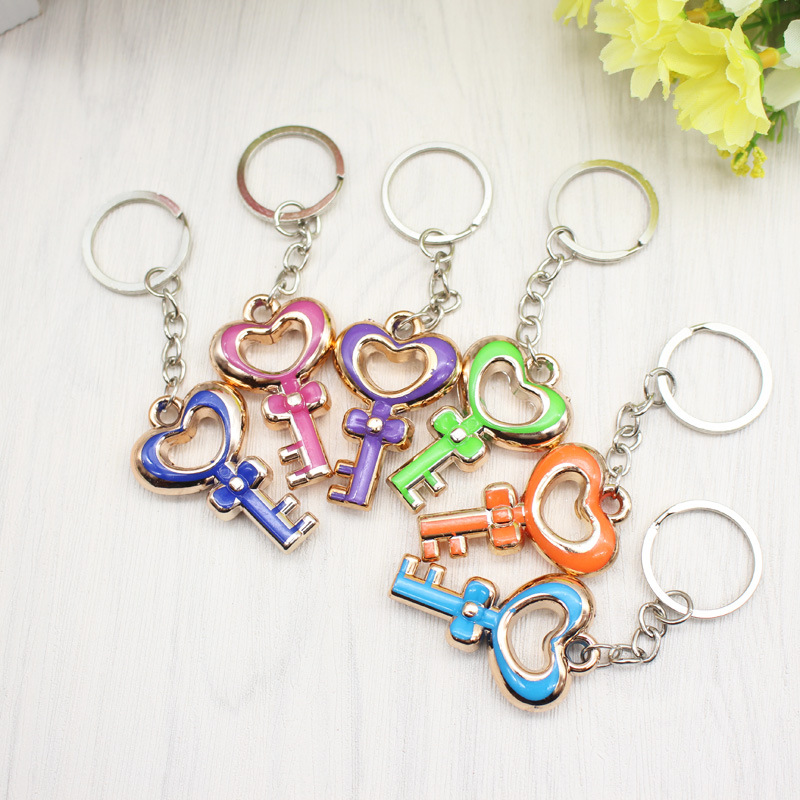 Factory Direct Sales Creative Cute Small Gift Exquisite Acrylic Love Key Key Chain Mobile Phone Pendant Wholesale