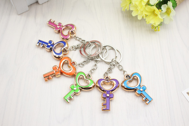 Factory Direct Sales Creative Cute Small Gift Exquisite Acrylic Love Key Key Chain Mobile Phone Pendant Wholesale