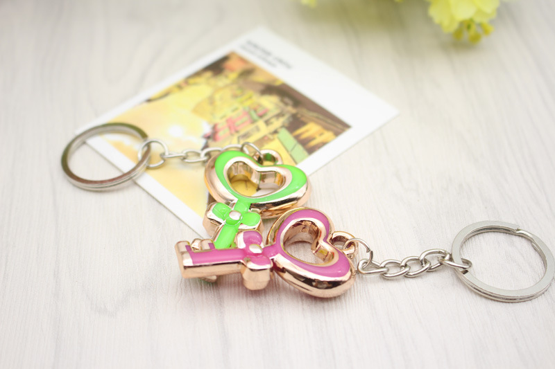 Factory Direct Sales Creative Cute Small Gift Exquisite Acrylic Love Key Key Chain Mobile Phone Pendant Wholesale