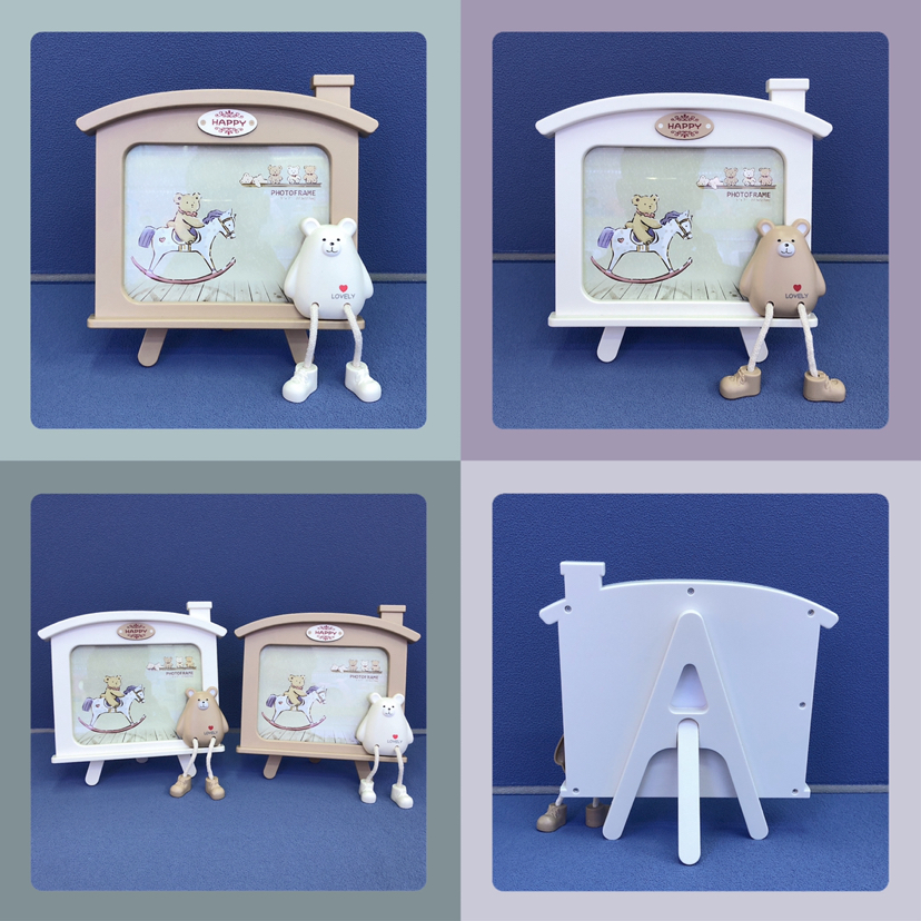 Haotao Photo Frame HT-TF3382 House-Shaped Hanging Foot Bear 7-Inch (2 Colors) Haotao Photo Frame HT-TF3382 House-Shaped Hanging Foot Bear 7-Inch (2 Colors)