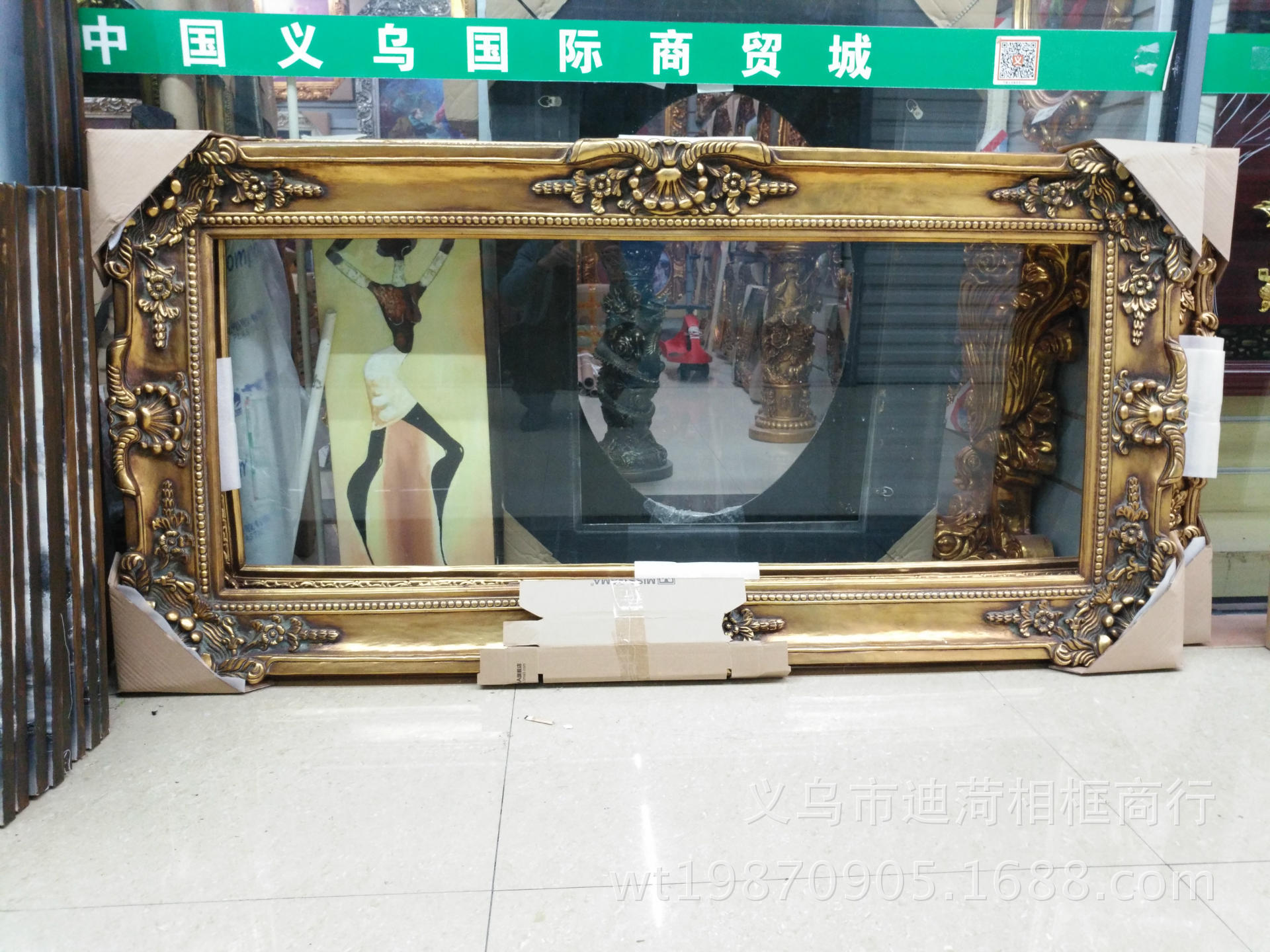 European-Style Canvas Frame Large Wedding Wedding Props Carved Vintage Photo Studio Background KTV Decorative Wall-Mounted Photo Frame Resin