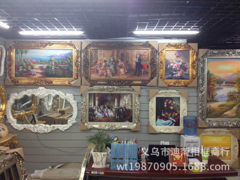 European-Style Canvas Frame Large Wedding Wedding Props Carved Vintage Photo Studio Background KTV Decorative Wall-Mounted Photo Frame Resin