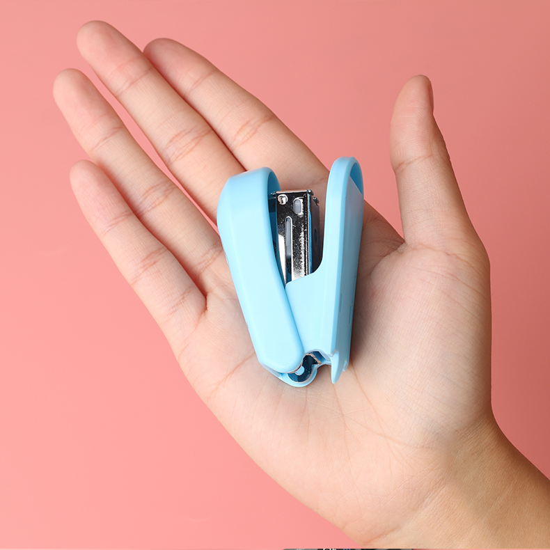 Stapler Kit Creative Stationery Cartoon Mini Cute Student Office Supplies Stapler Kit Wholesale Stapler Kit Creative Stationery Cartoon Mini Cute Student Office Supplies Stapler Kit Wholesale