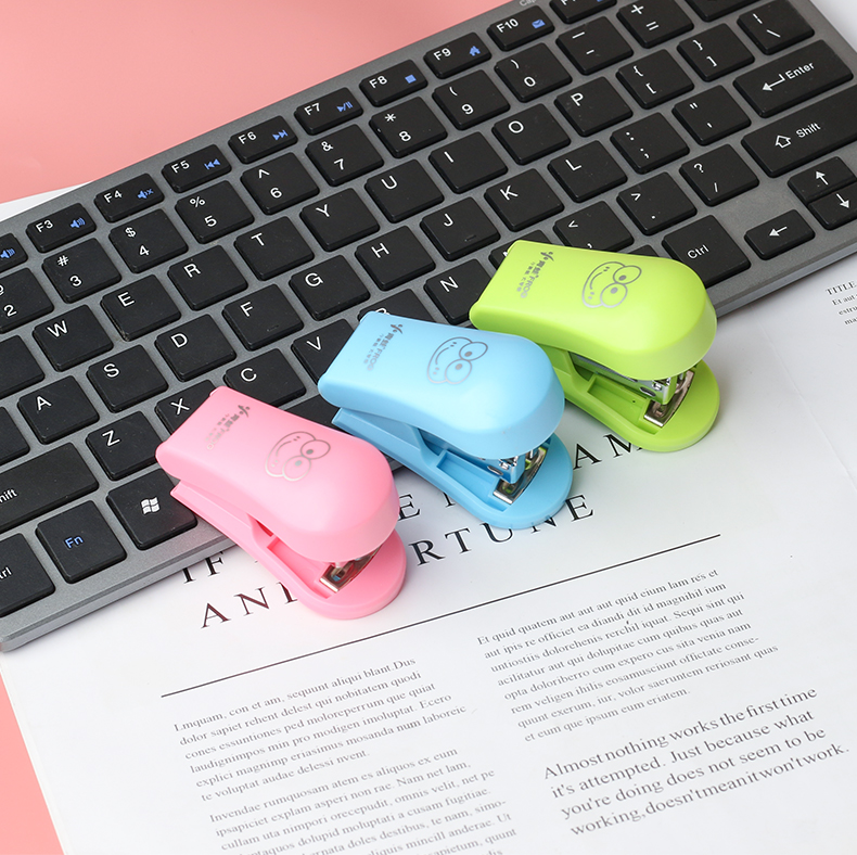 Stapler Kit Creative Stationery Cartoon Mini Cute Student Office Supplies Stapler Kit Wholesale Stapler Kit Creative Stationery Cartoon Mini Cute Student Office Supplies Stapler Kit Wholesale