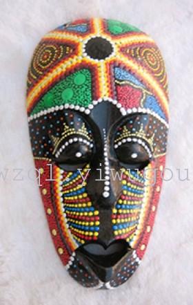 Wood carving stippling home decor bar in Southeast Asia painted mask decoration Wood carving stippling home decor bar in Southeast Asia painted mask decoration