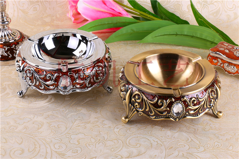 European-style imitation crocodile leather luxury metal home decor high-end ashtray