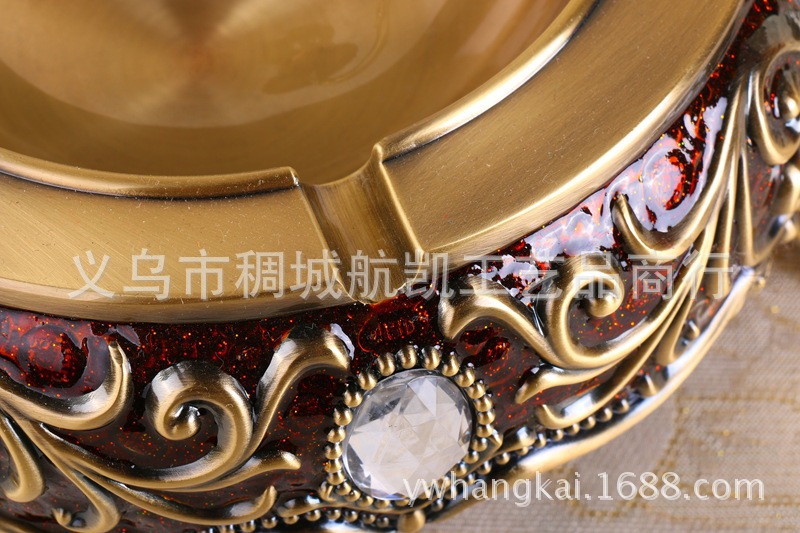 European-style imitation crocodile leather luxury metal home decor high-end ashtray