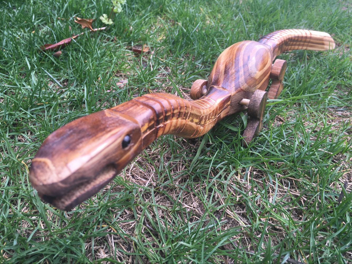 Wholesale supply of tourist crafts 30CM models /children wooden toys/bamboo wood trees