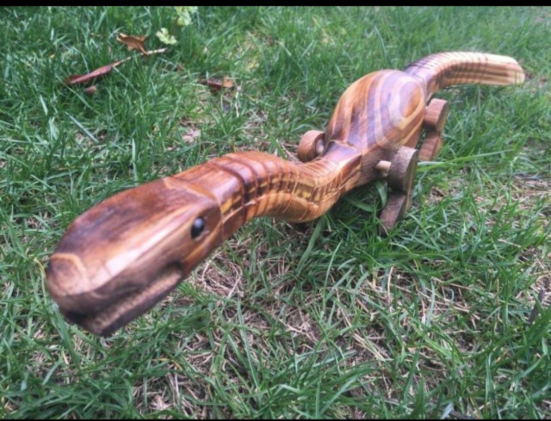 Wholesale supply of tourist crafts 30CM models /children wooden toys/bamboo wood trees