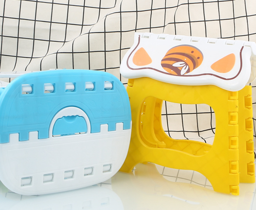 Portable Plastic Camping Small Bench Portable Cartoon Home Outdoor Fishing Folding Stool