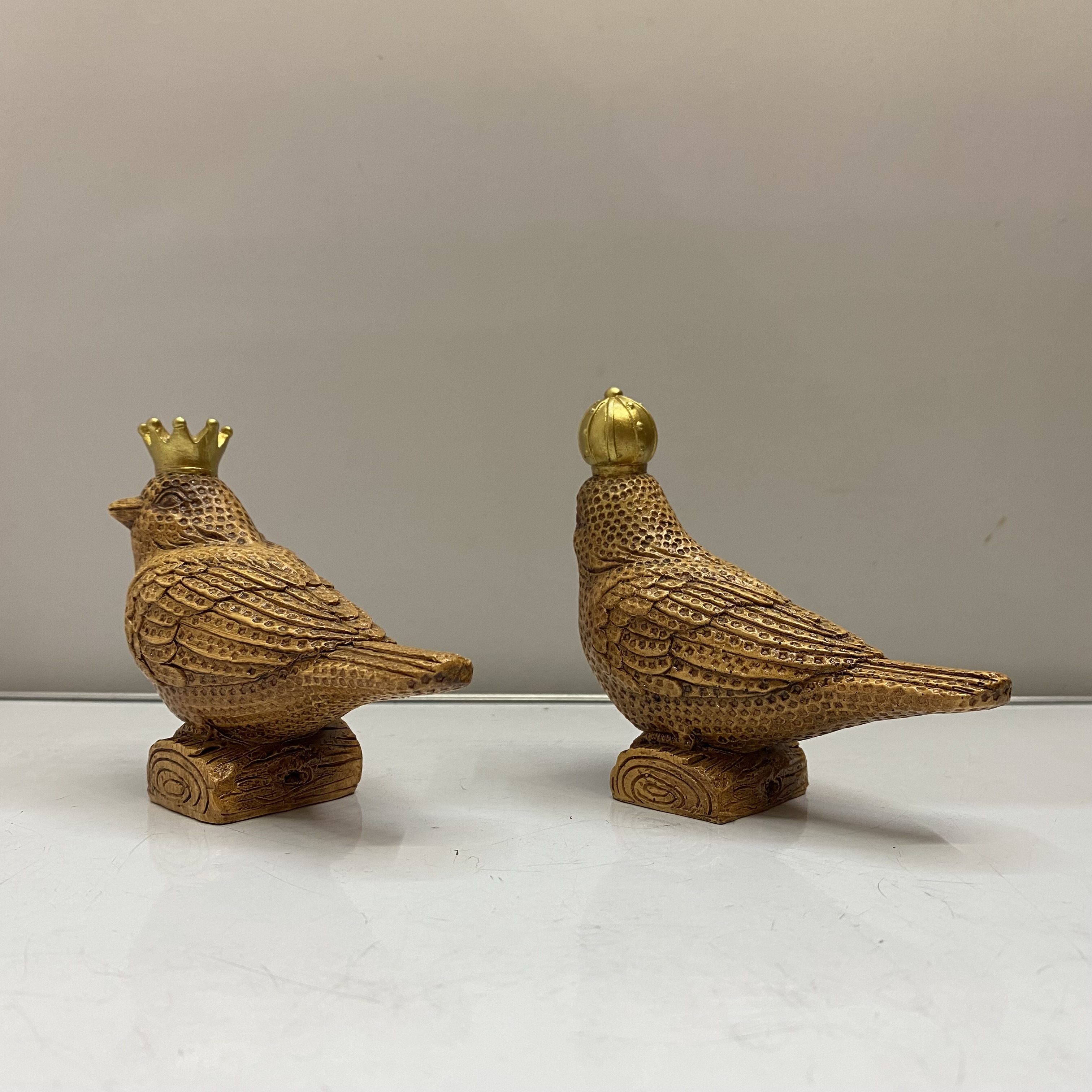 Crafts Resin Decorations Imitation Wood Color Couple Bird Ornaments Modern Home Decoration Technology Gift Factory Direct Sales