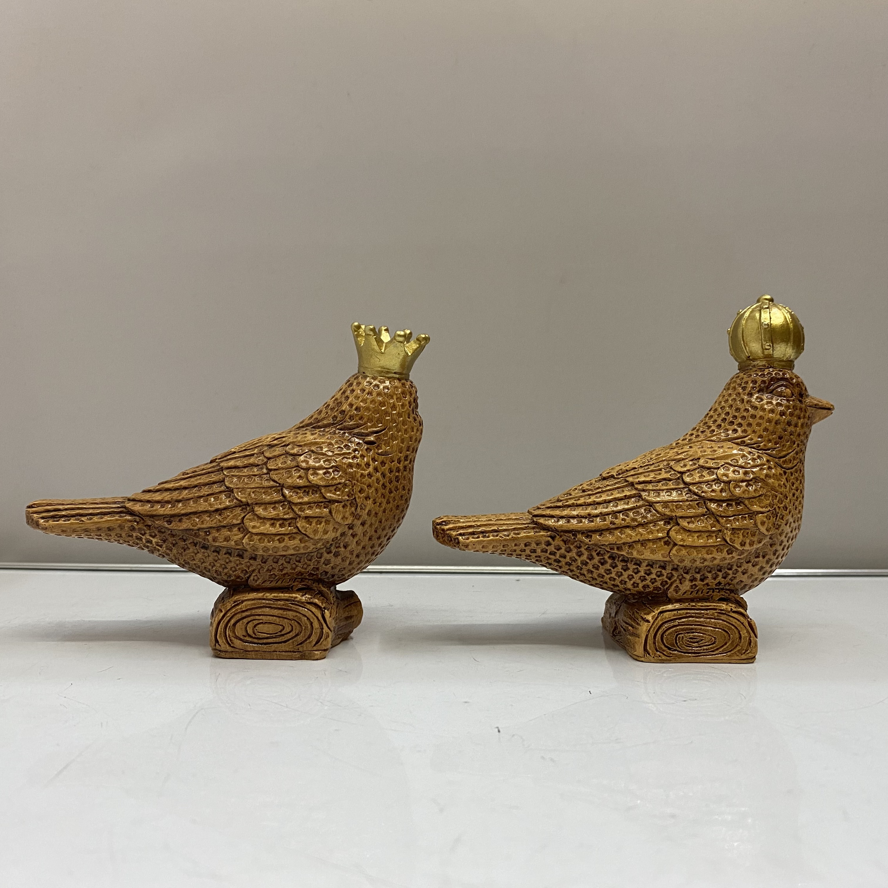 Crafts Resin Decorations Imitation Wood Color Couple Bird Ornaments Modern Home Decoration Technology Gift Factory Direct Sales