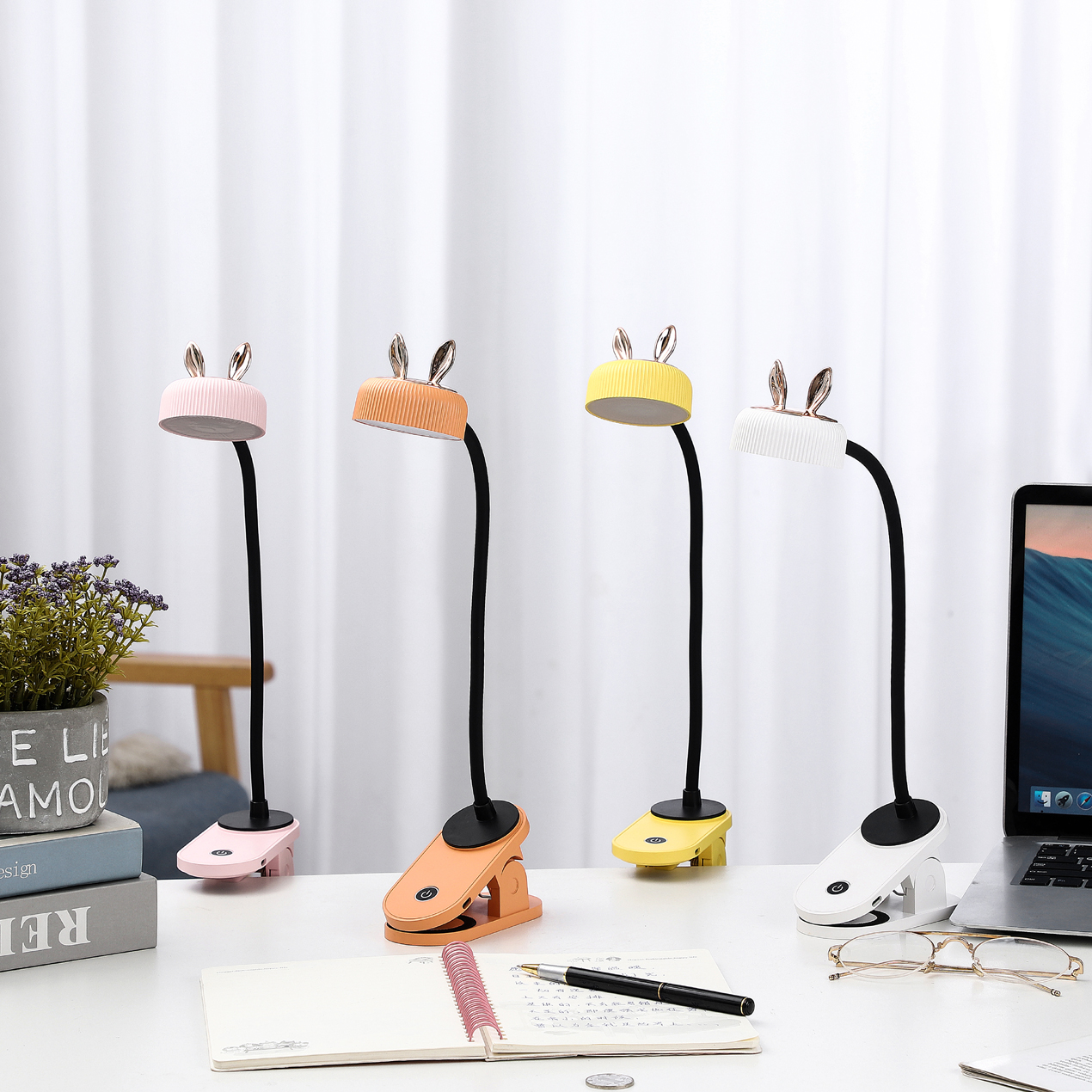 Factory Direct Sales Rabbit Corner Metal Table Lamp with Clamp Bedroom Table Lamp Small Night Lamp USB Rechargeable Desk Lamp