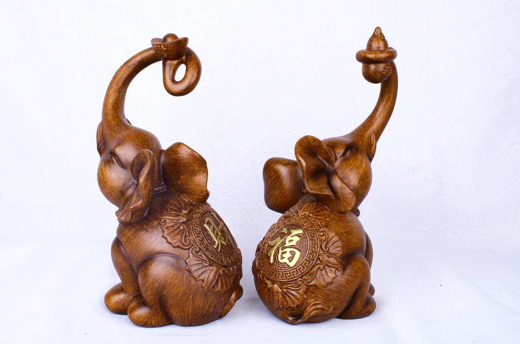 Decoration Chinese Simple Imitation Wood Grain Elephant Resin Crafts Home Decoration Factory Wholesale