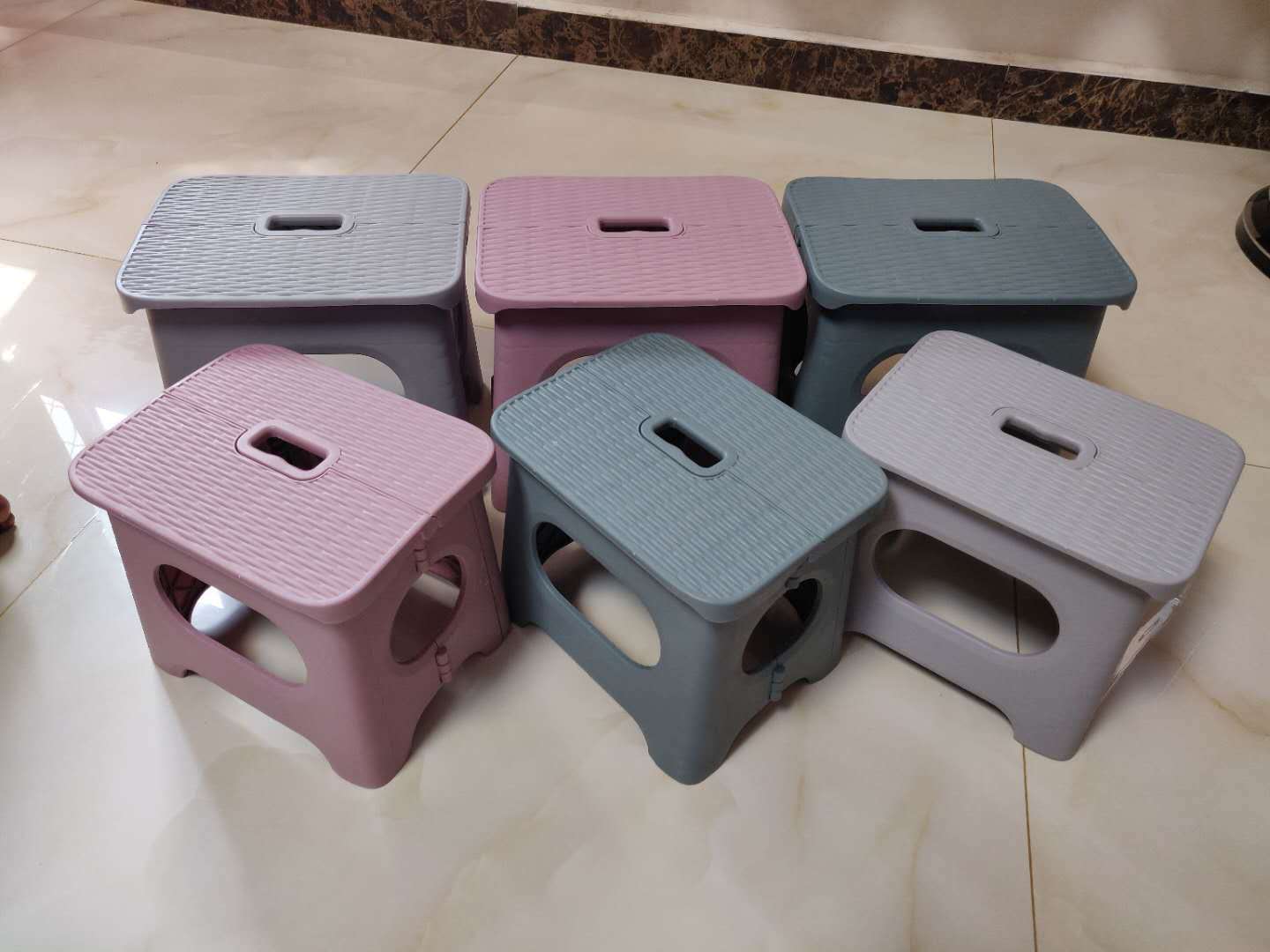015 Household Folding Stool Plastic Stool Portable Outdoor Foldable Low Stool Creative Bench