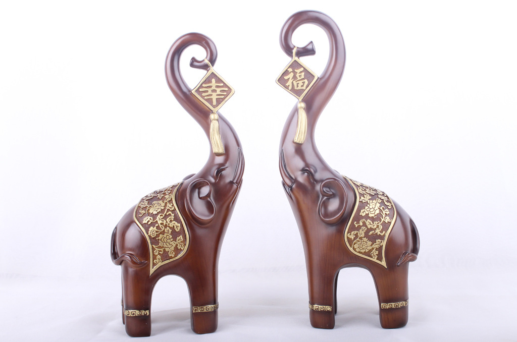 Resin Crafts Creative Wood Grain Happy Couple Elephant Decoration Living Room TV Cabinet Home Decoration Wedding Gift