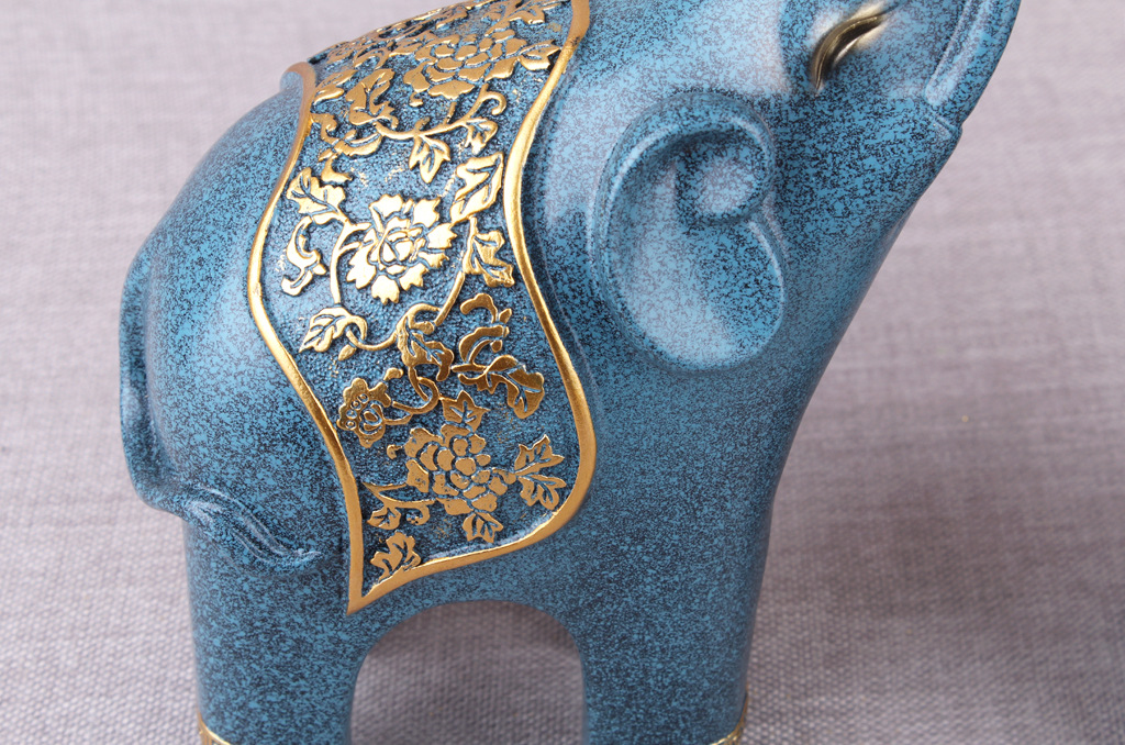 Resin Crafts Creative Wood Grain Happy Couple Elephant Decoration Living Room TV Cabinet Home Decoration Wedding Gift Resin Crafts Creative Wood Grain Happy Couple Elephant Decoration Living Room TV Cabinet Home Decoration Wedding Gift