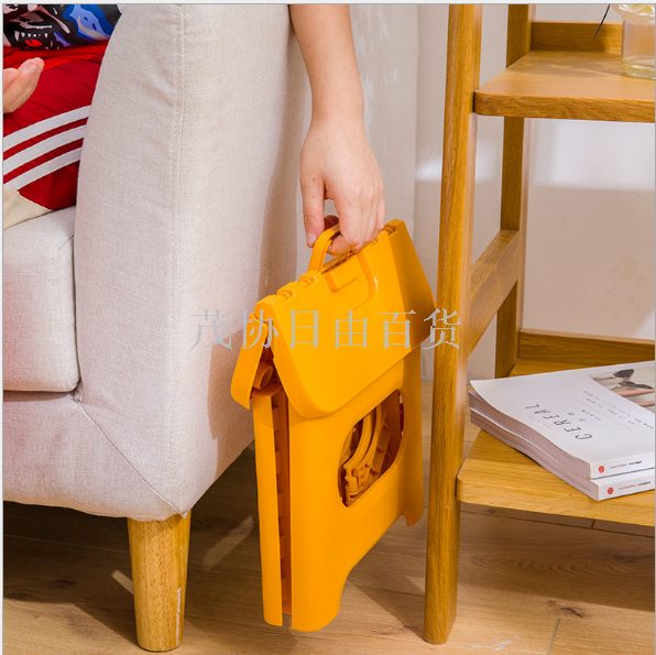Plastic stool camping folding stool outdoor portable folding chair fishing changing shoes stool resting feet horse folding chair