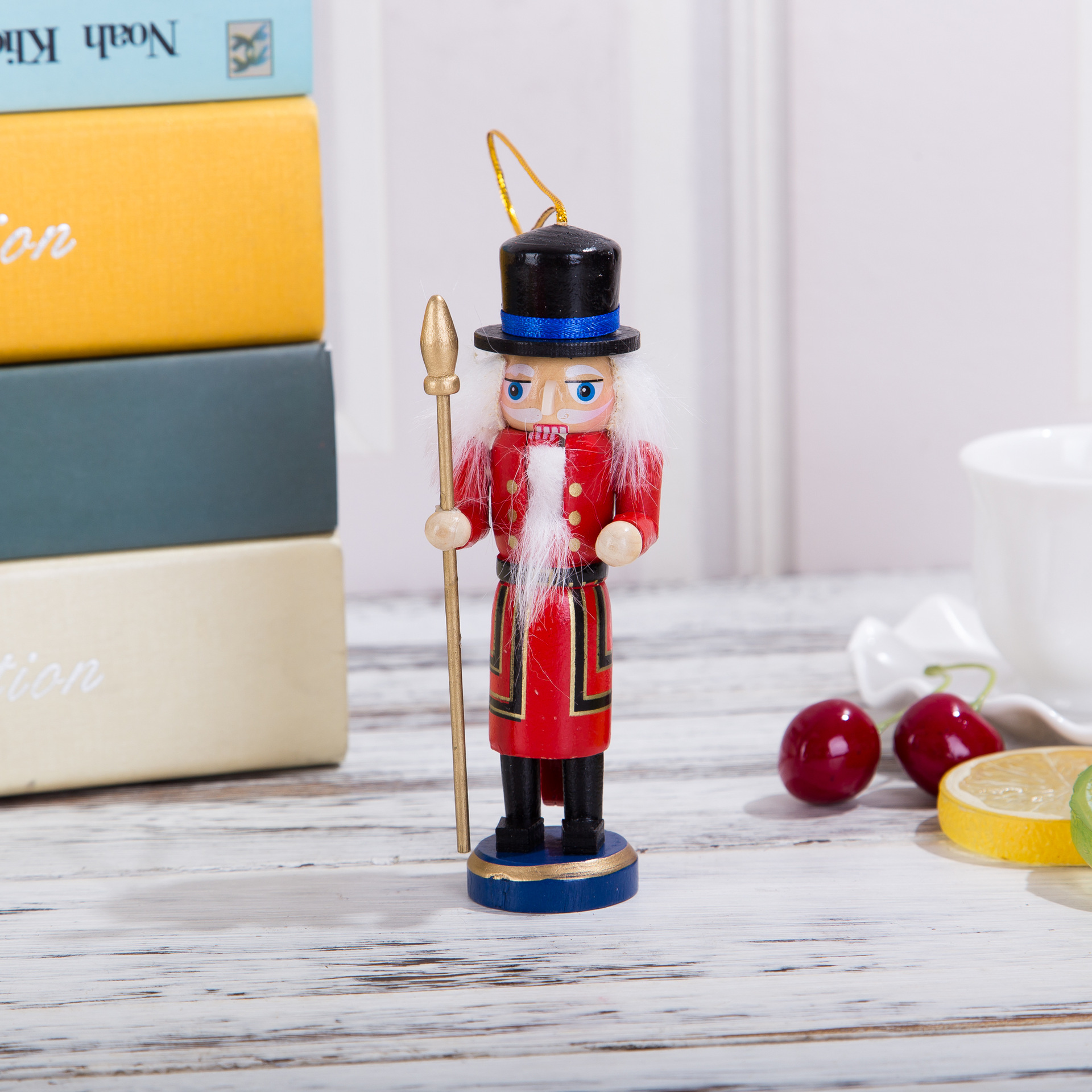 New wooden crafts Europe and the United States semi-manual wood decoration nutcracker decoration wholesale New wooden crafts Europe and the United States semi-manual wood decoration nutcracker decoration wholesale