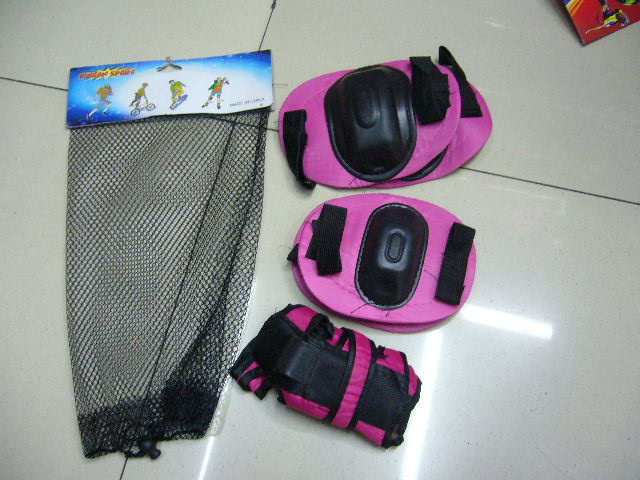 Roller Skate Protective Equipment/Children&#039;s Roller Skates the Skating Shoes Protective Gear/Ordinary Six Pieces