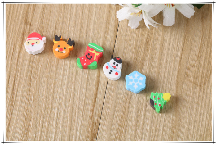 Cartoon Christmas eraser set for children's New Year creative stationery gifts Cartoon Christmas eraser set for children's New Year creative stationery gifts