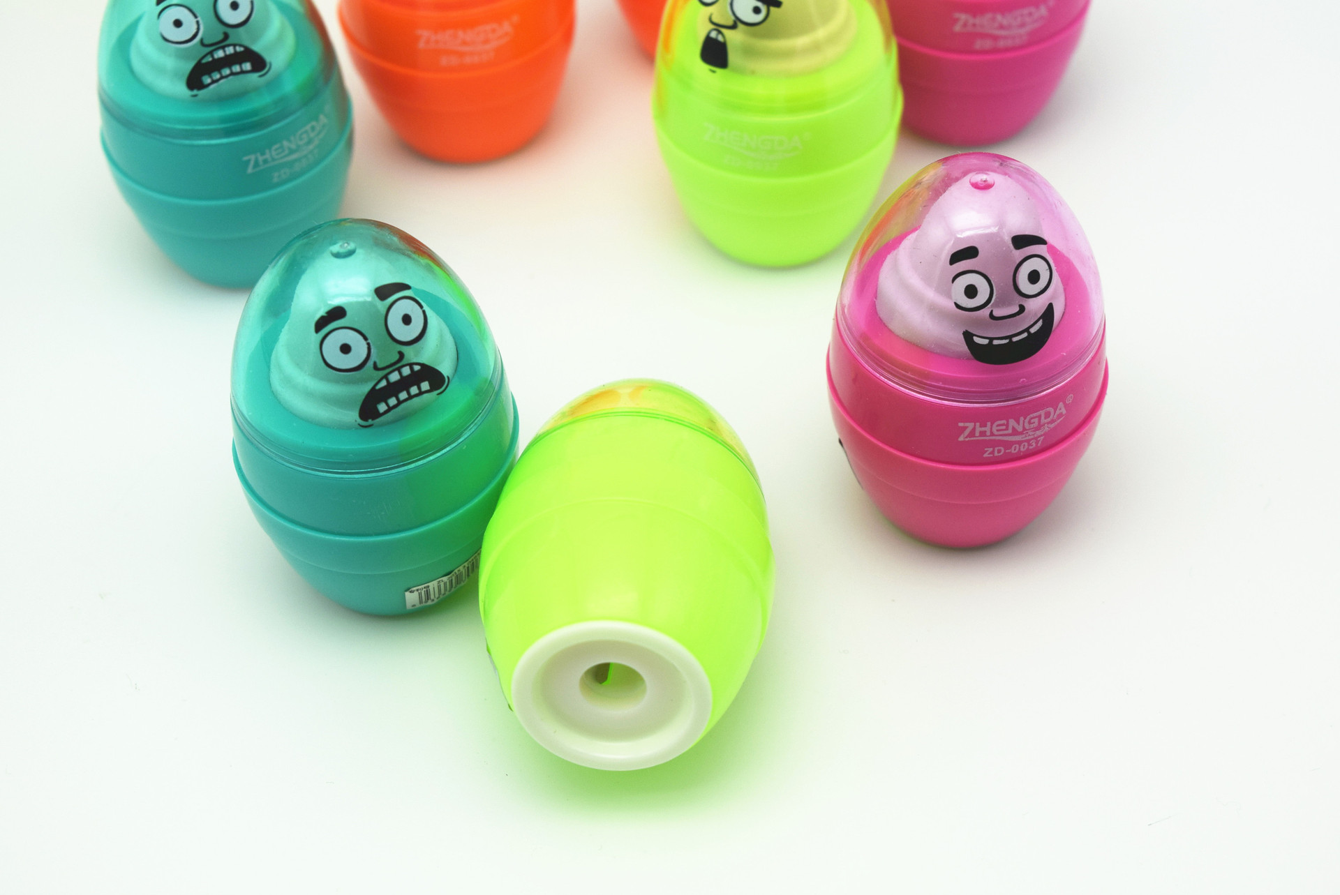 Manufacturers sell creative egg multi-functional single hole pencil sharpener rubber combination school supplies stationery gifts