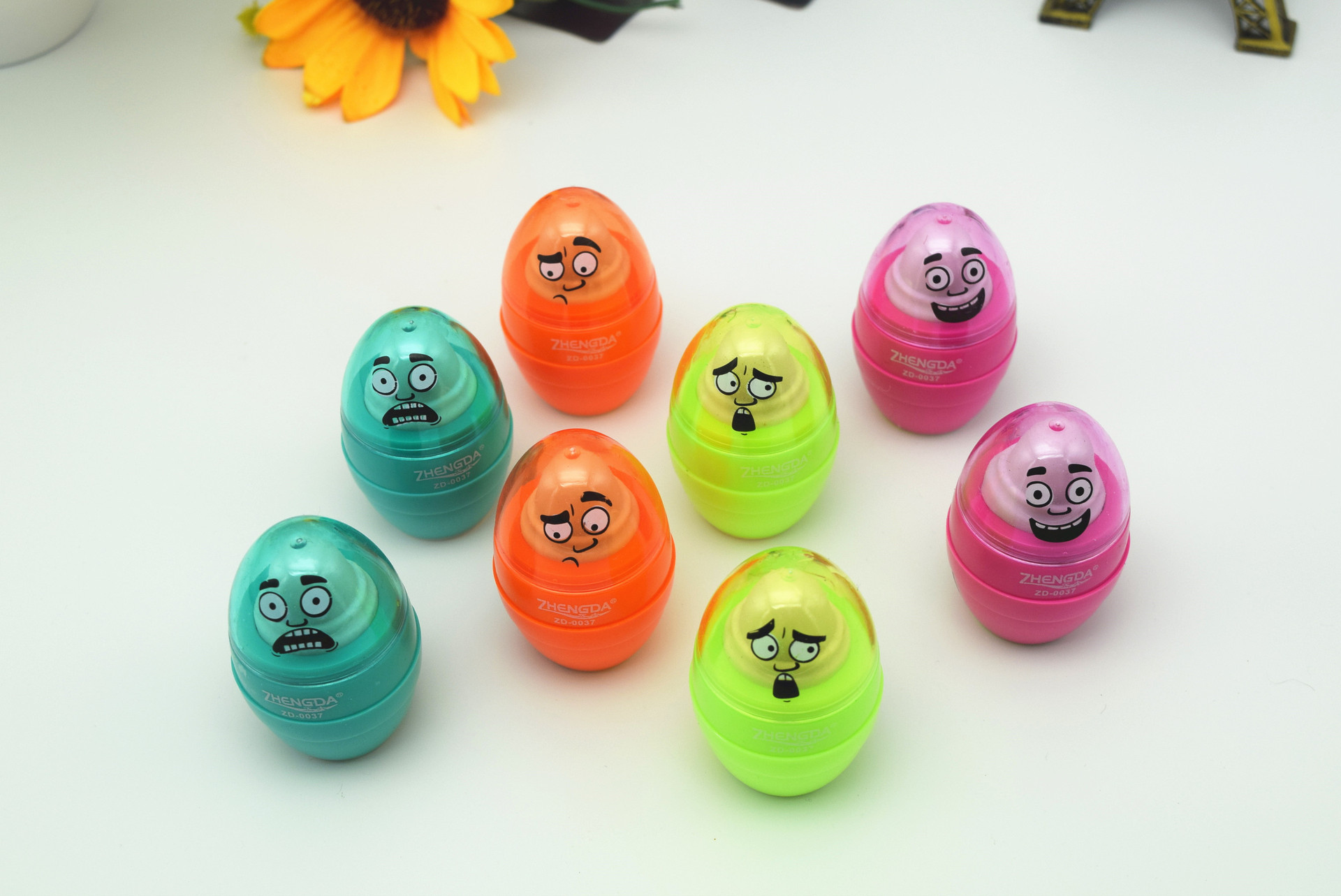 Manufacturers sell creative egg multi-functional single hole pencil sharpener rubber combination school supplies stationery gifts