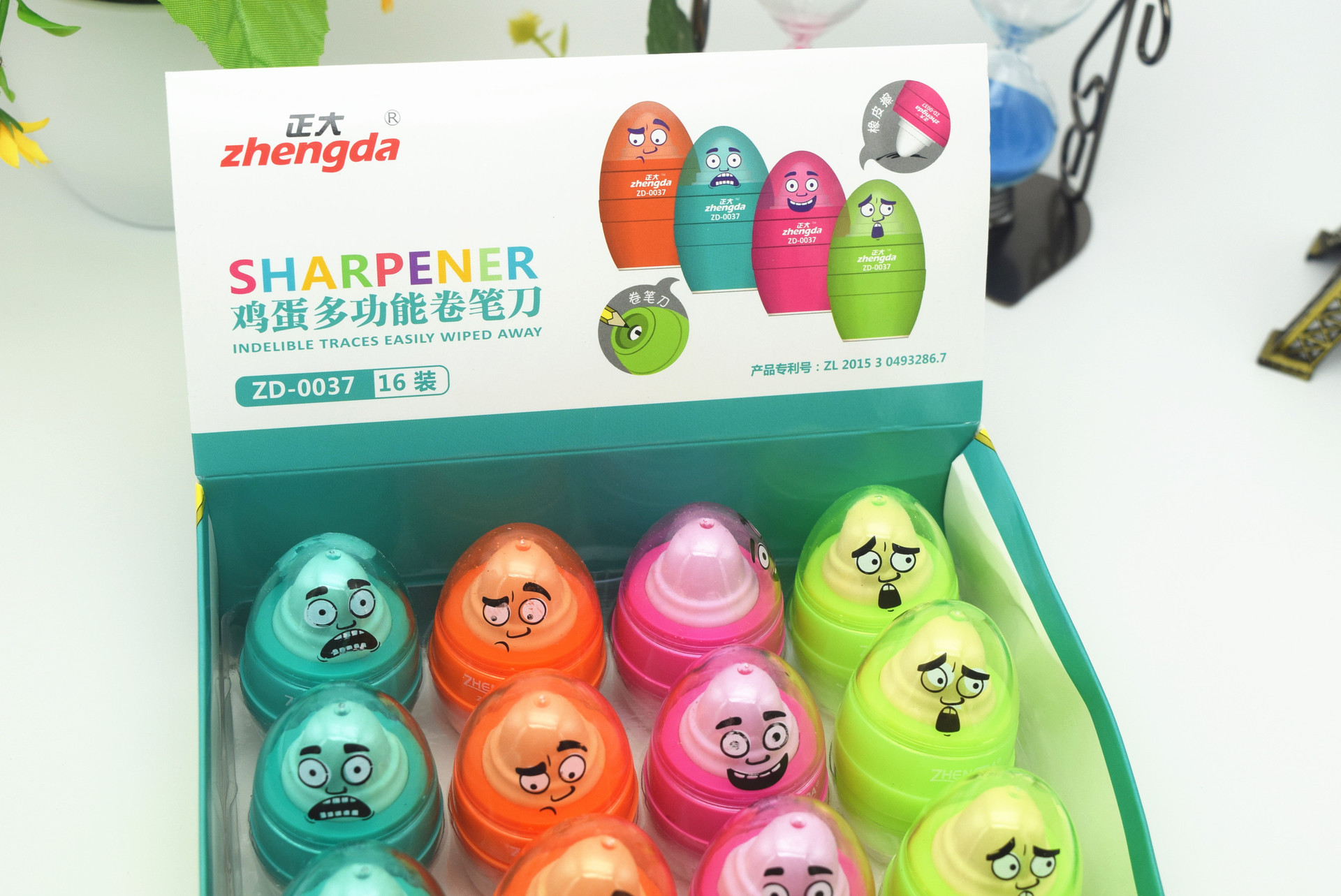 Manufacturers sell creative egg multi-functional single hole pencil sharpener rubber combination school supplies stationery gifts