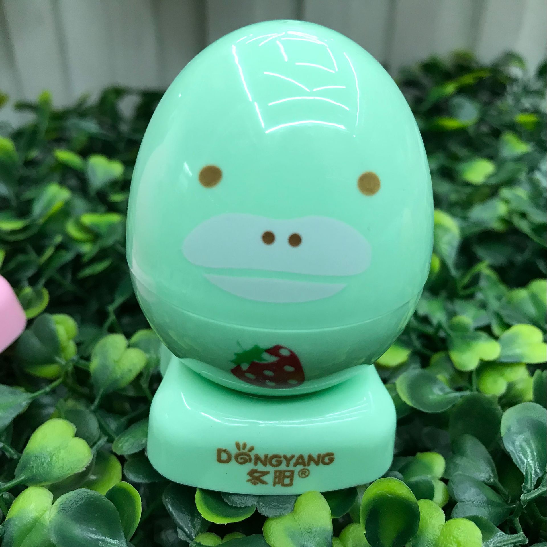 cartoon double hole pencil sharpener candy color animal cute egg sharpener pen shaver student stationery wholesale
