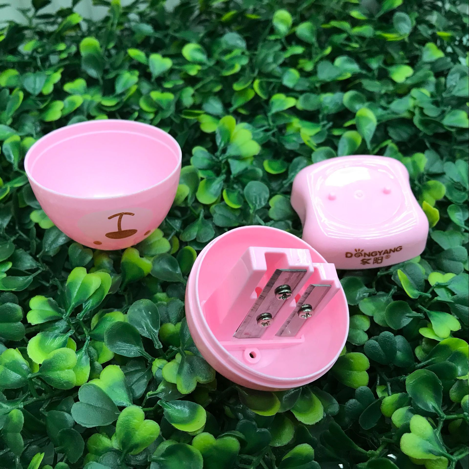 cartoon double hole pencil sharpener candy color animal cute egg sharpener pen shaver student stationery wholesale