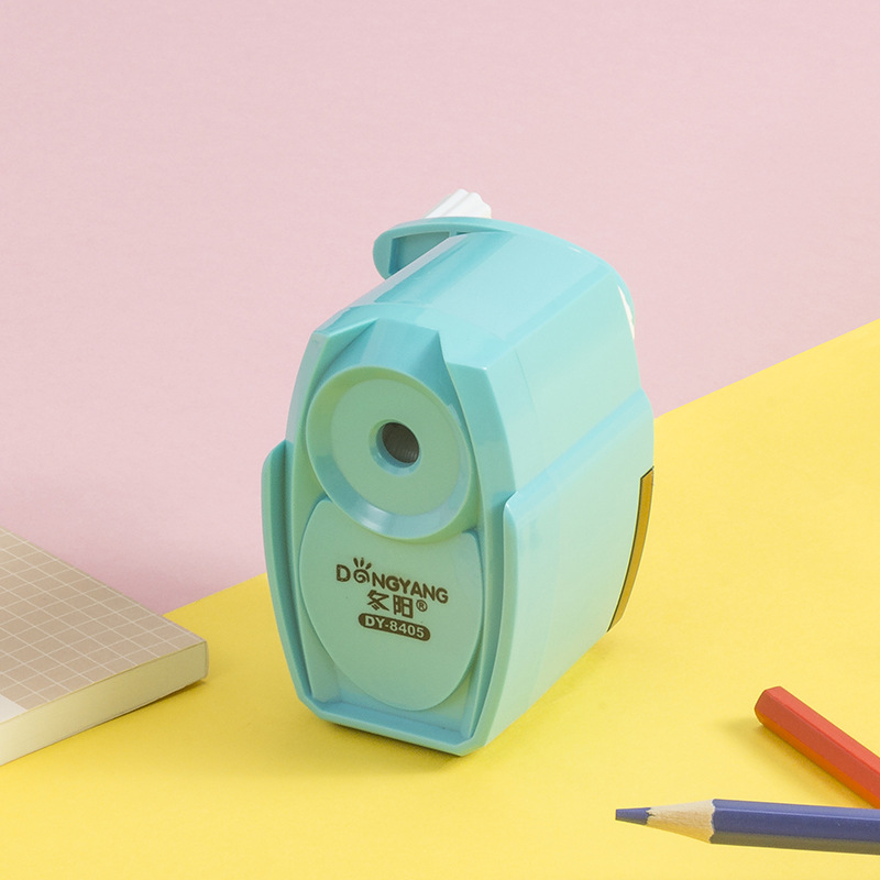 Office students automatic recoil pen pencil sharpener environmental protection practical hand sharpener wholesale