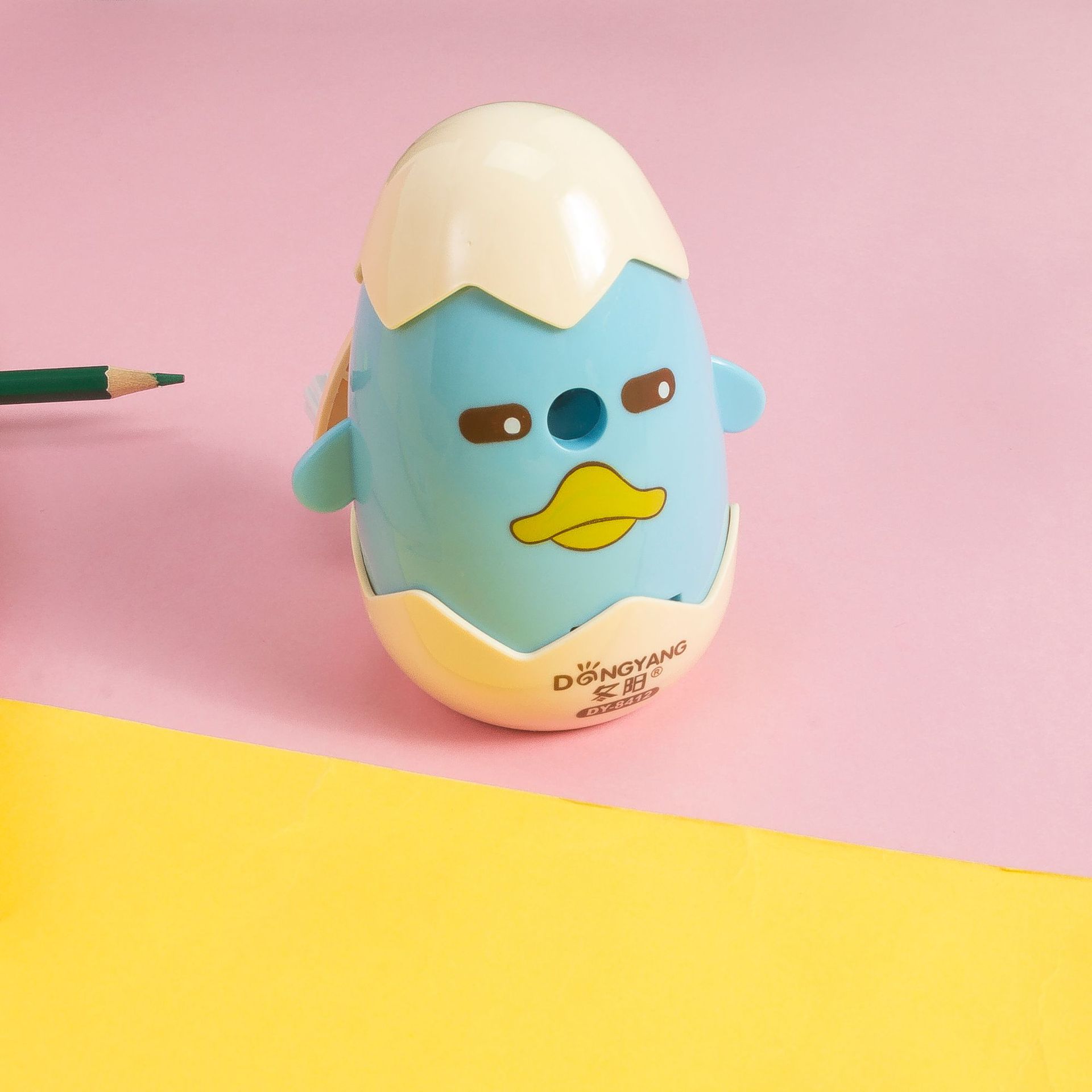 Creative animal model pencil sharpener cartoon hand swing pencil sharpener active entry and exit pen sharpener wholesale