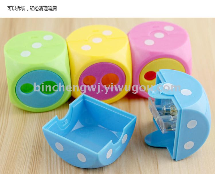 Dice  pencil sharpener Plastic double hole sieve pencil sharpener cute cartoon sharpener.