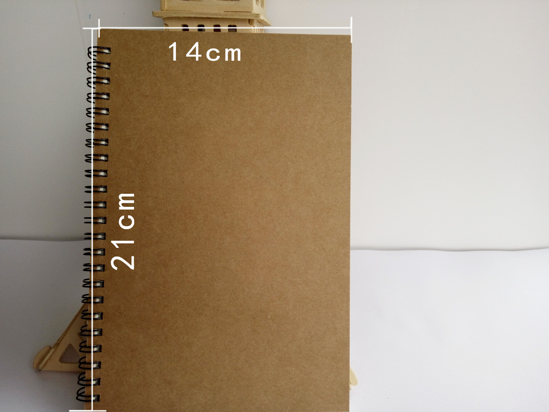 Factory Direct Sales Customizable Retro Kraft Paper Sketchbook Graffiti Blank Book Creative Coil Notebook