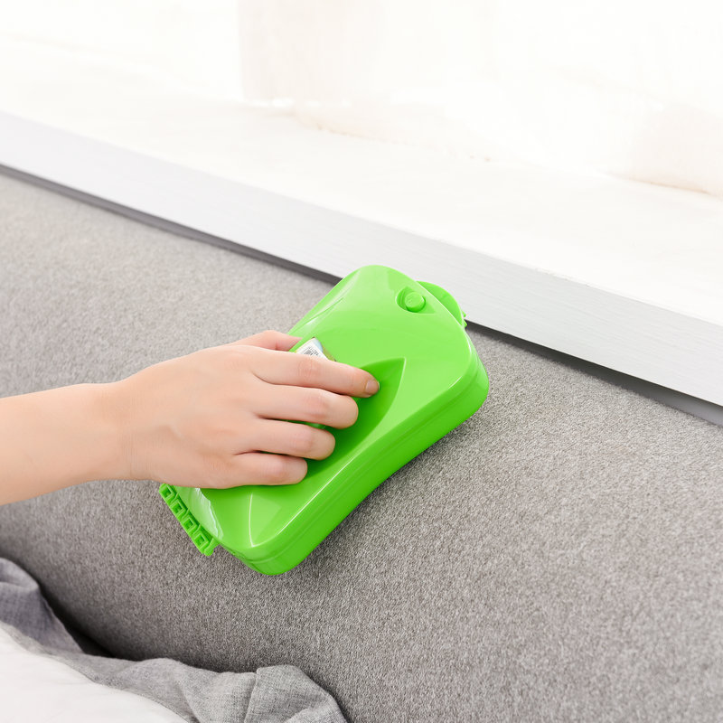 Three Rows of Hand-Held Soft-Brush Dust Remover Multifunctional Carpet Blanket Cleaning Brush Easy to Clean Anti-Static Multi-Roller