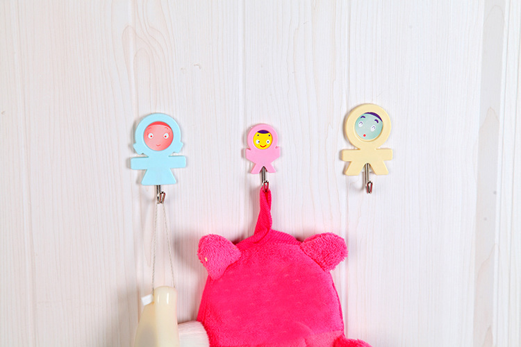 Kitchen Family of Three Creative Cute Hook Multi-Purpose Wall Mounted Hoy Bathroom Towel Sticky Hook 3 Pack