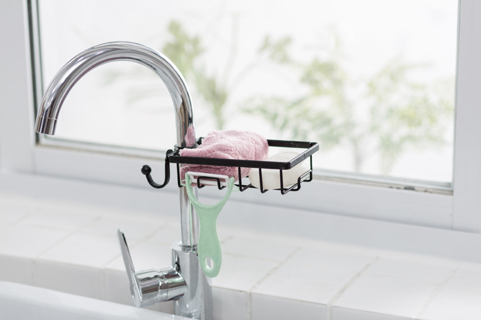 Tap water rack sink for household kitchen supplies sink sponge towel rack without holes