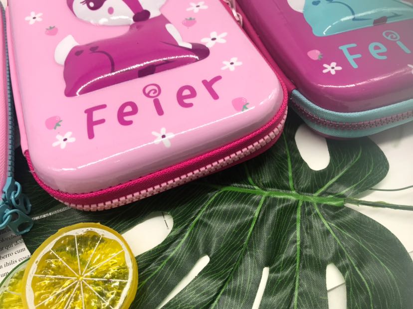 Shuai hang stationery produces cartoon style muslims and popular primary and middle school students pen bag stationery bag color design is various