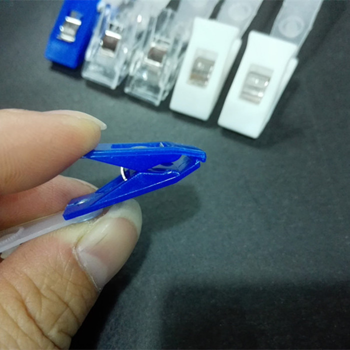 Badge clip clip clip tiger plastic hanger label work documents clip Xinhua rise office supplies Badge clip clip clip tiger plastic hanger label work documents clip Xinhua rise office supplies