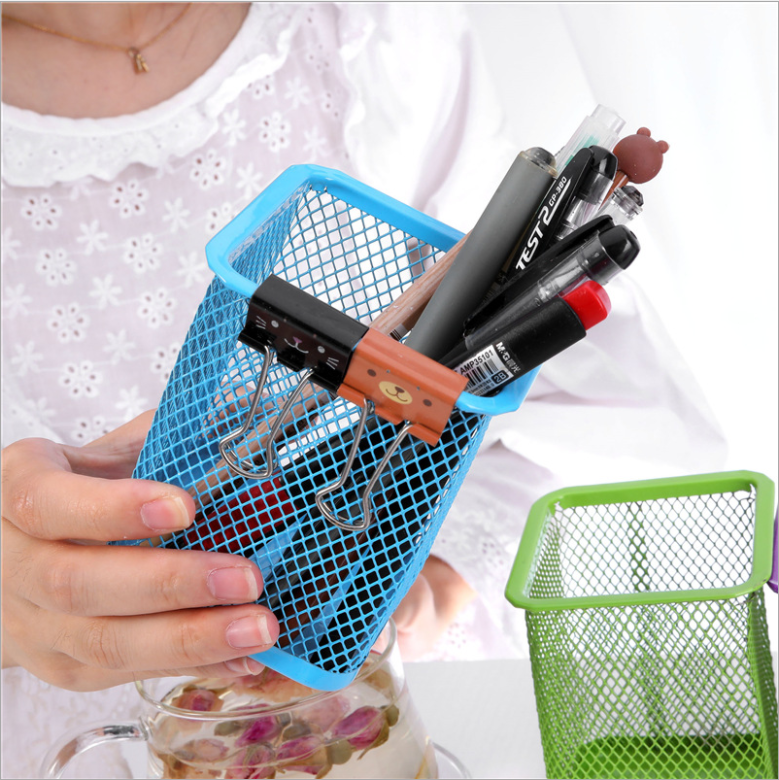 Wrought Iron Color round Grid Metal Square Hollow Pen Holder Student Stationery Desktop Office Supplies Ornaments 