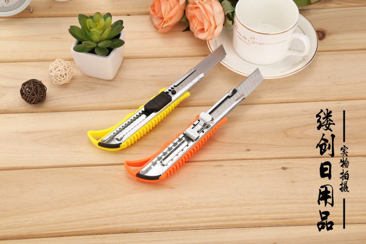 Factory Wholesale Large Art Knife Metal Cutter Paper Cutter Utility Knife Office Supplies Stationery Cut Paper Factory Wholesale Large Art Knife Metal Cutter Paper Cutter Utility Knife Office Supplies Stationery Cut Paper