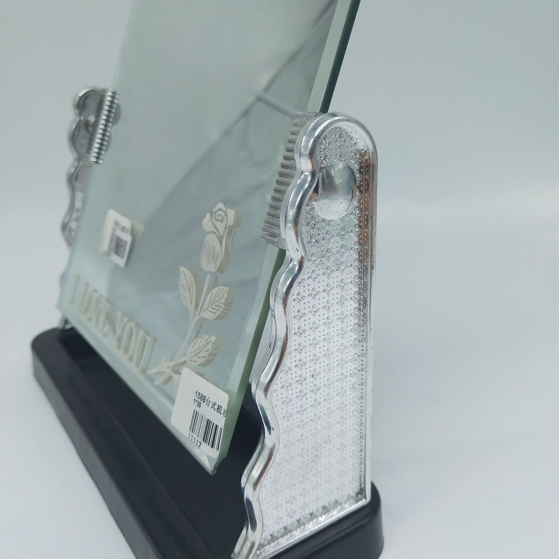 9.9 Yuan Stall Supply 1588 European Style Mirror Portable Desktop Flip Makeup Mirror Dressing Mirror Princess Mirror 9.9 Yuan Stall Supply 1588 European Style Mirror Portable Desktop Flip Makeup Mirror Dressing Mirror Princess Mirror