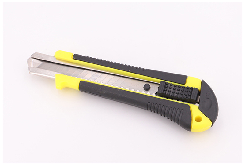 Factory Wholesale Wide Coated Glue Art Knife Wallpaper Knife Heavy Duty Paper Cutter Drop-Resistant Wear-Resistant Express Knife Utility Knife Factory Wholesale Wide Coated Glue Art Knife Wallpaper Knife Heavy Duty Paper Cutter Drop-Resistant Wear-Resistant Express Knife Utility Knife