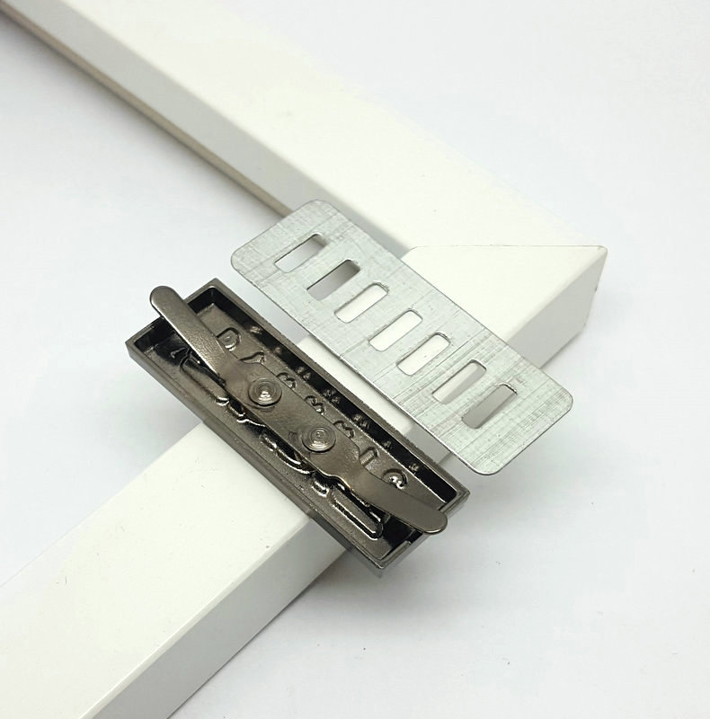 Factory Customized Alloy Jewelry Nameplate Customized Metal Hangtag Dressing Mirror Sign Processing Electroplating Metal Tag