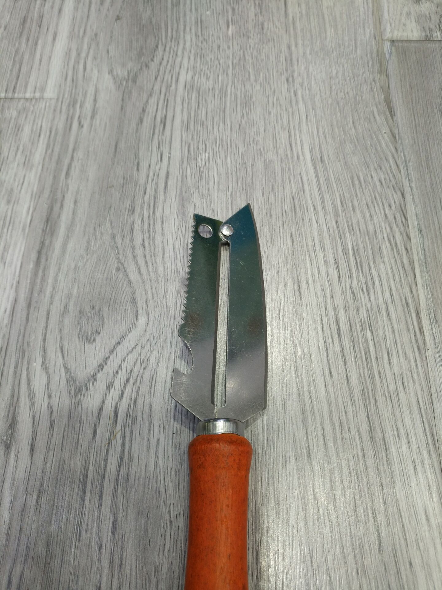 Stainless steel, the multi - purpose peeler cane fruit grater handle peeling knife fish scale grater kitchen utility
