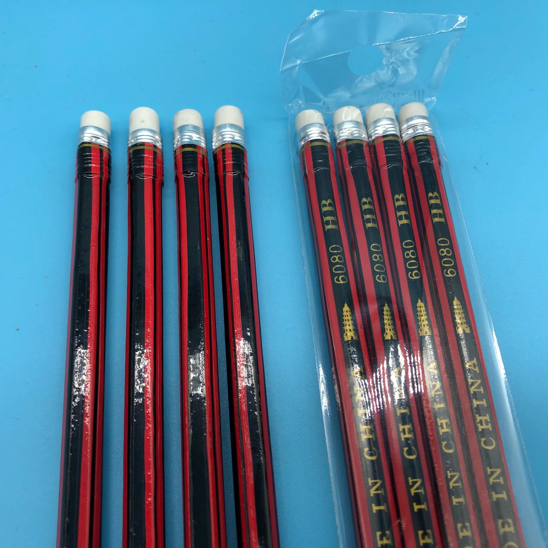 Children's 2B Pencils, 4 PCs, One Yuan and Two Yuan for Wholesale Supplies, Gifts