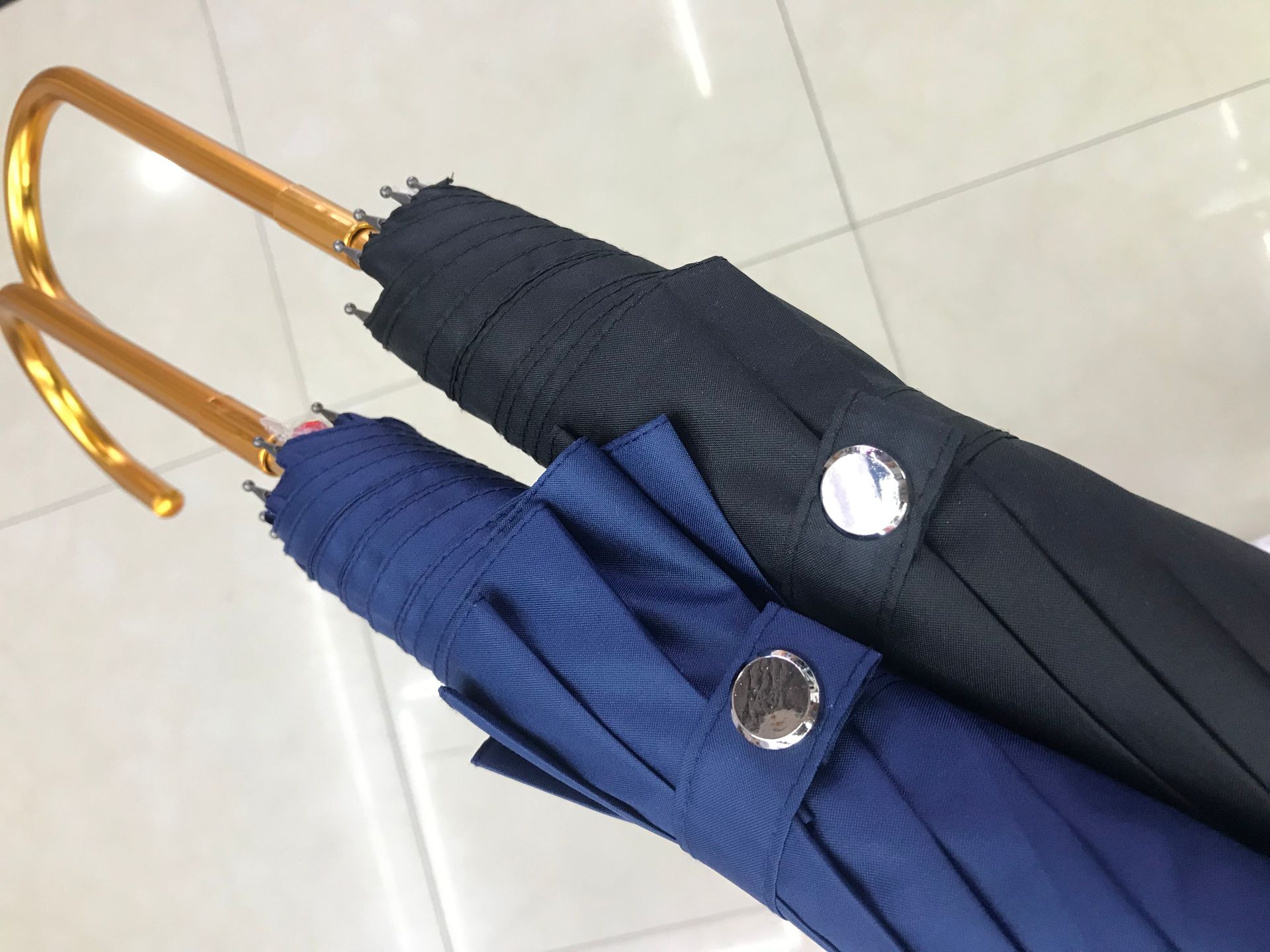 Factory Direct Sales Long Handle Umbrella Gold Bent Handlebar Aluminum Rod Fiber Bone Business Gift Advertising Umbrella Custom Logo Sunny Umbrella Factory Direct Sales Long Handle Umbrella Gold Bent Handlebar Aluminum Rod Fiber Bone Business Gift Advertising Umbrella Custom Logo Sunny Umbrella
