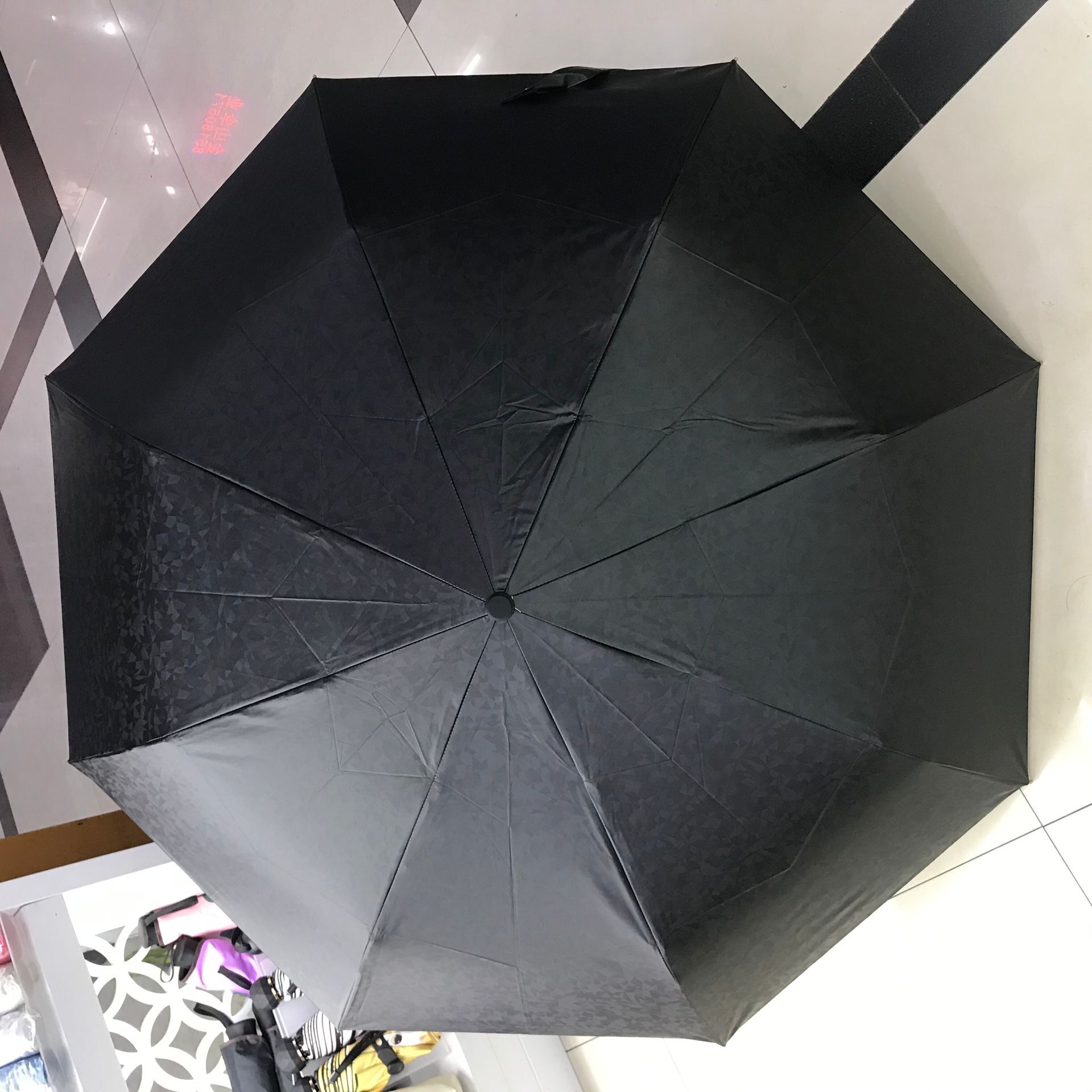 New Light Luxury Folding Umbrella Spot Factory Sales
