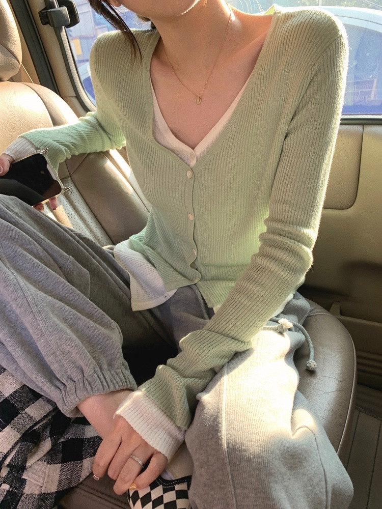 Bei-Bei Zhang August 25, 18 O'clock Sandwich Soft Candy ~ Fake Two-Piece Design Sweet Style Knitted Cardigan Bei-Bei Zhang August 25, 18 O'clock Sandwich Soft Candy ~ Fake Two-Piece Design Sweet Style Knitted Cardigan