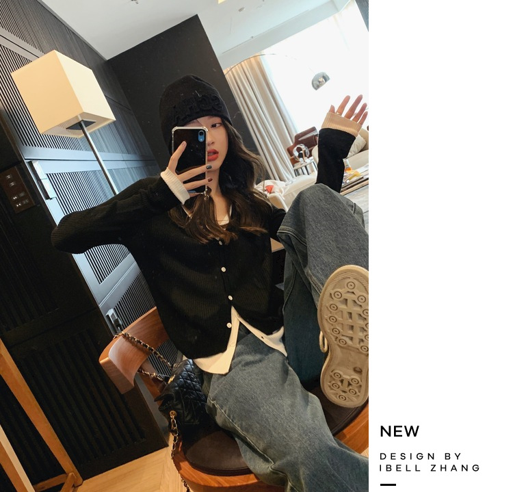 Bei-Bei Zhang August 25, 18 O'clock Sandwich Soft Candy ~ Fake Two-Piece Design Sweet Style Knitted Cardigan Bei-Bei Zhang August 25, 18 O'clock Sandwich Soft Candy ~ Fake Two-Piece Design Sweet Style Knitted Cardigan
